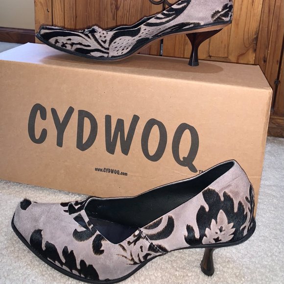 CYDWOQ Vintage Kitten Heel Shoe Gray/Black Size 37.5 (US 7.5) - Picture 5 of 5